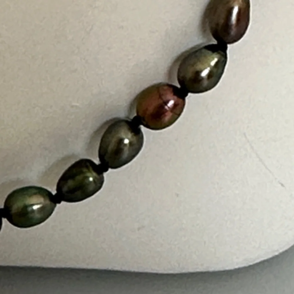 925 Sterling Silver this classic